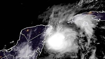 Hurricane Beryl strengthens to Category 3 ahead of landfall on Mexican coast