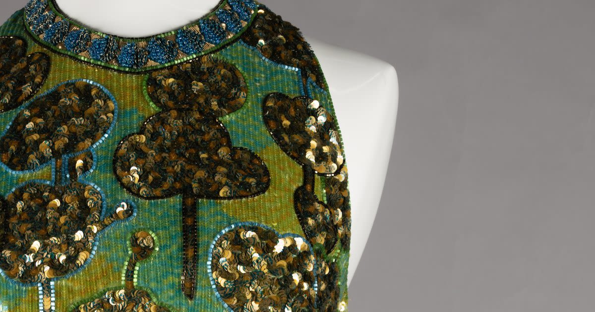 Fashion exhibit at Drexel highlights designer who dressed Jackie O and Gloria Steinem