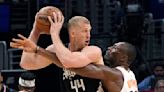 Clippers bringing back center Mason Plumlee on one-year deal