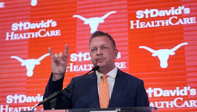 Schlossnagle says Texas needs to get ready for 'major leagues' of college baseball in the SEC