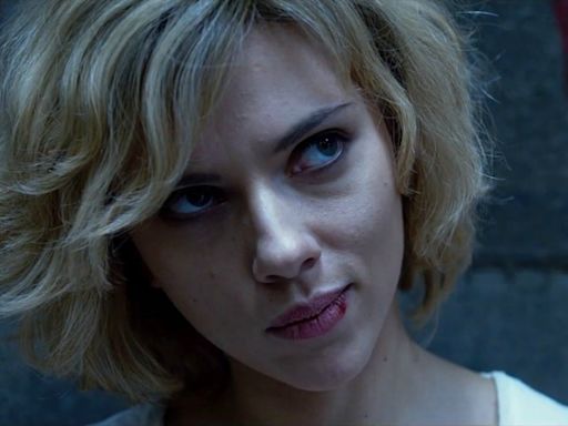 Scarlet Johansson diz que Sam Altman, da Open AI, daria um bom vilão da Marvel: 'talvez com braço robótico'