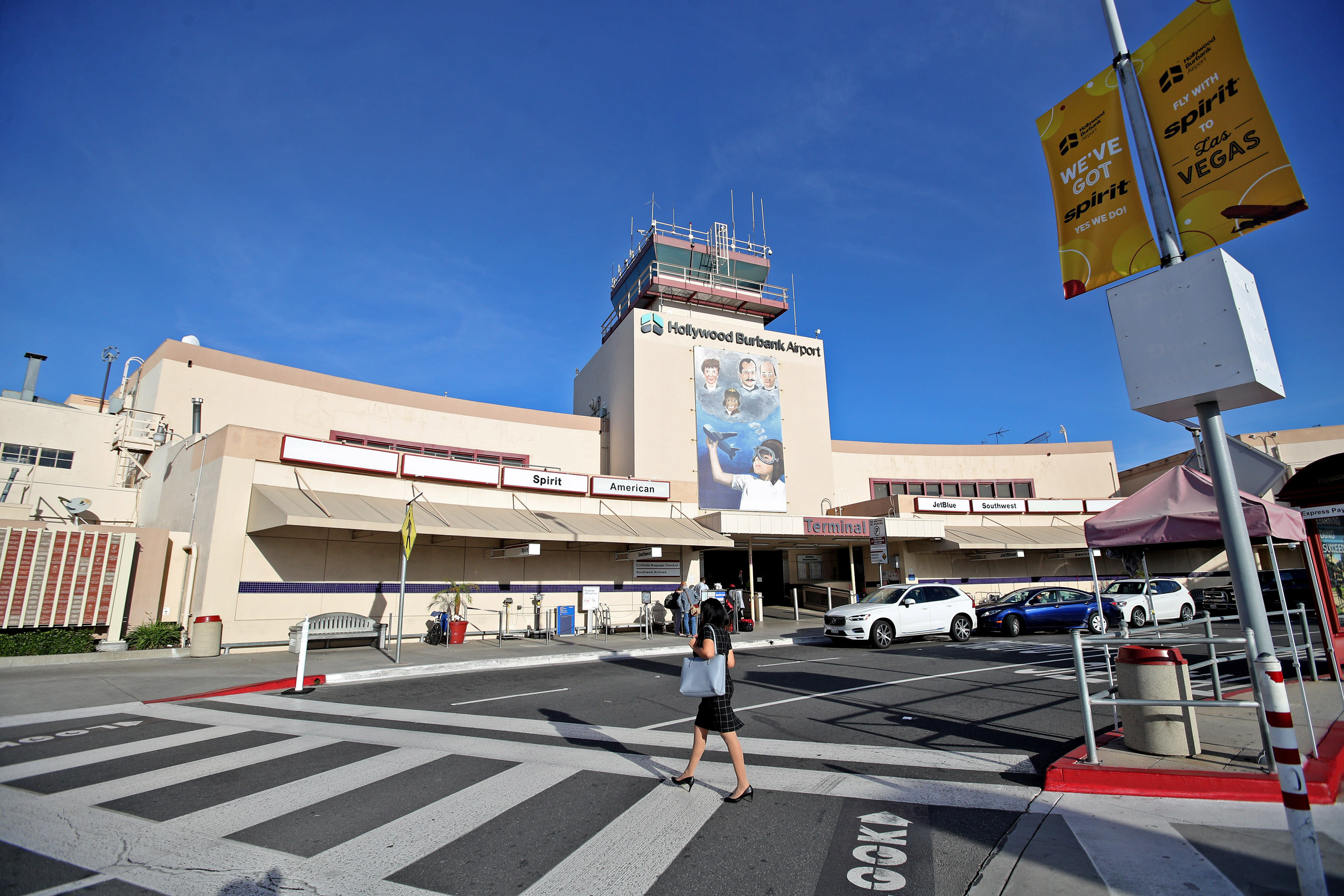 Airline passenger flew to Burbank, but her luggage landed in a Hollywood homeless encampment