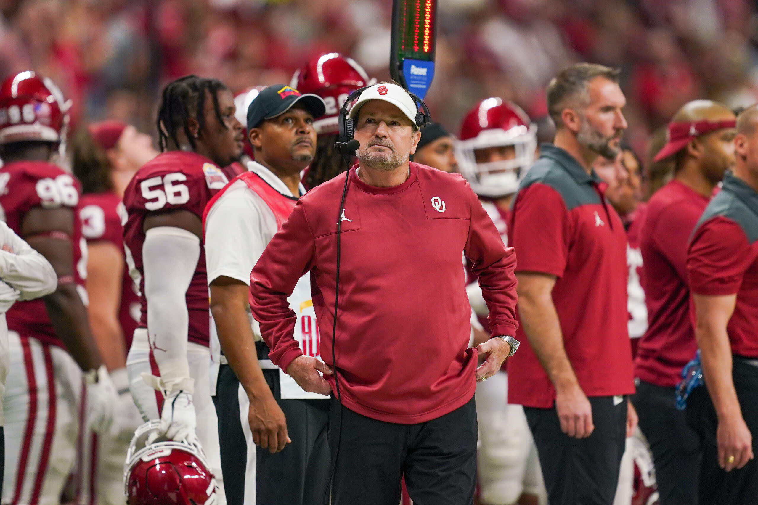 ‘Program Guy’ Bob Stoops spotted enjoying OU baseball’s win over TCU