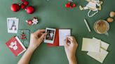 Use These Heartwarming Merry Christmas Wishes in All of Your Holiday Cards