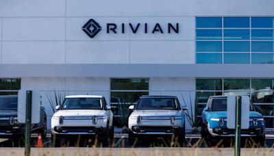 Rivian sticks to production forecast below Wall Street targets