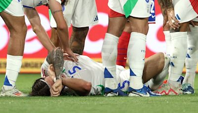 Arsenal defender Riccardo Calafiori suffers FREAK injury with Italy