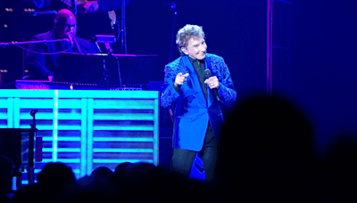 Barry Manilow's 'The Last Concerts' tour makes a final stop at the Resch Center