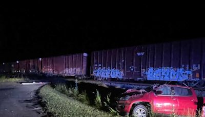 Car crashes into train in Seminole County, authorities