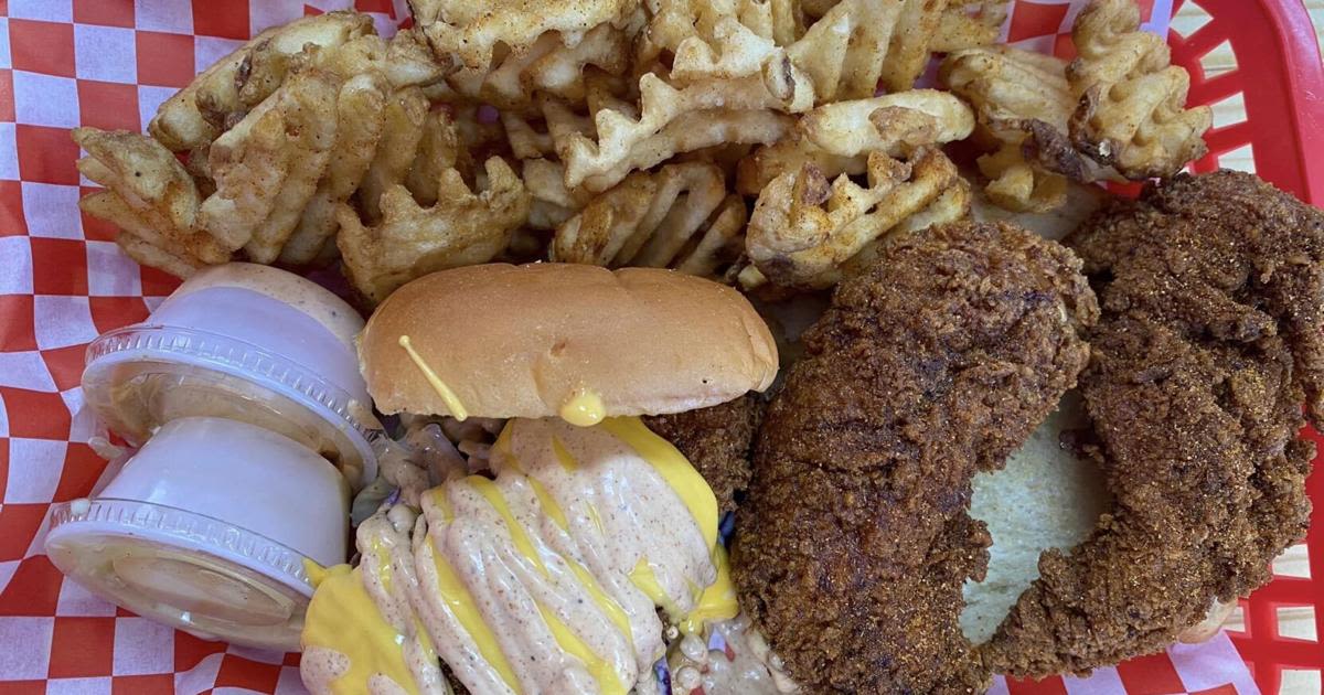 This Lake Charles hot chicken restaurant will open in Lafayette. Here's what we know so far.