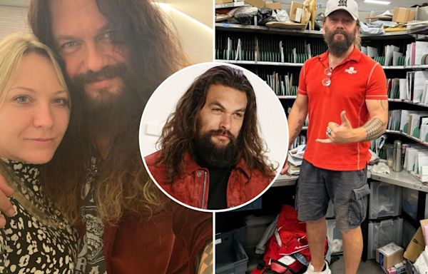 My Postie husband gets mobbed by fans who thinks he's Jason Momoa