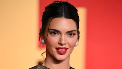 Kendall puts her real skin on display with wrinkles and blemishes