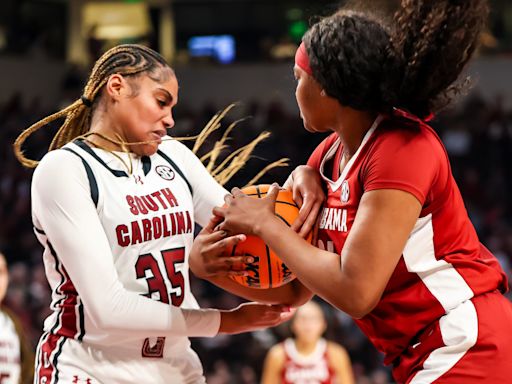 South Carolina women's basketball center Sakima Walker returning for 2024-25 season