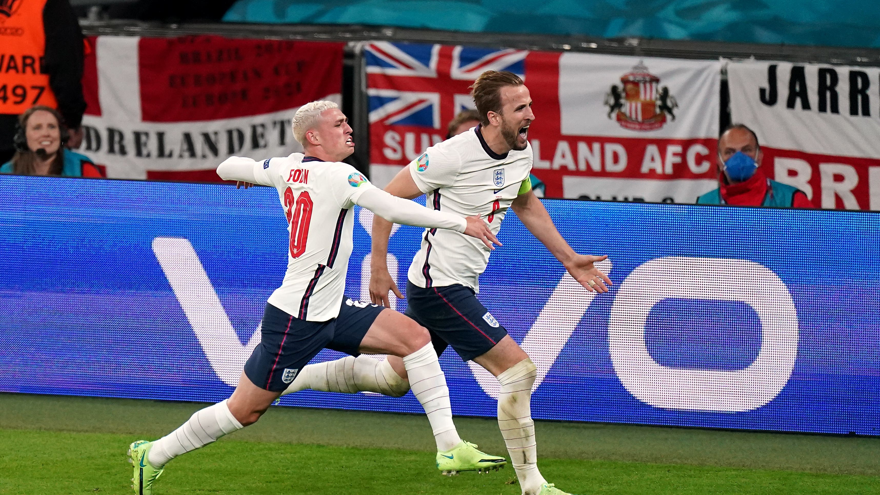 Bellingham joins Kane and co in scoring a memorable England goal