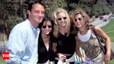 Lisa Kudrow rewatches 'Friends' to honor Matthew Perry's memory - Times of India