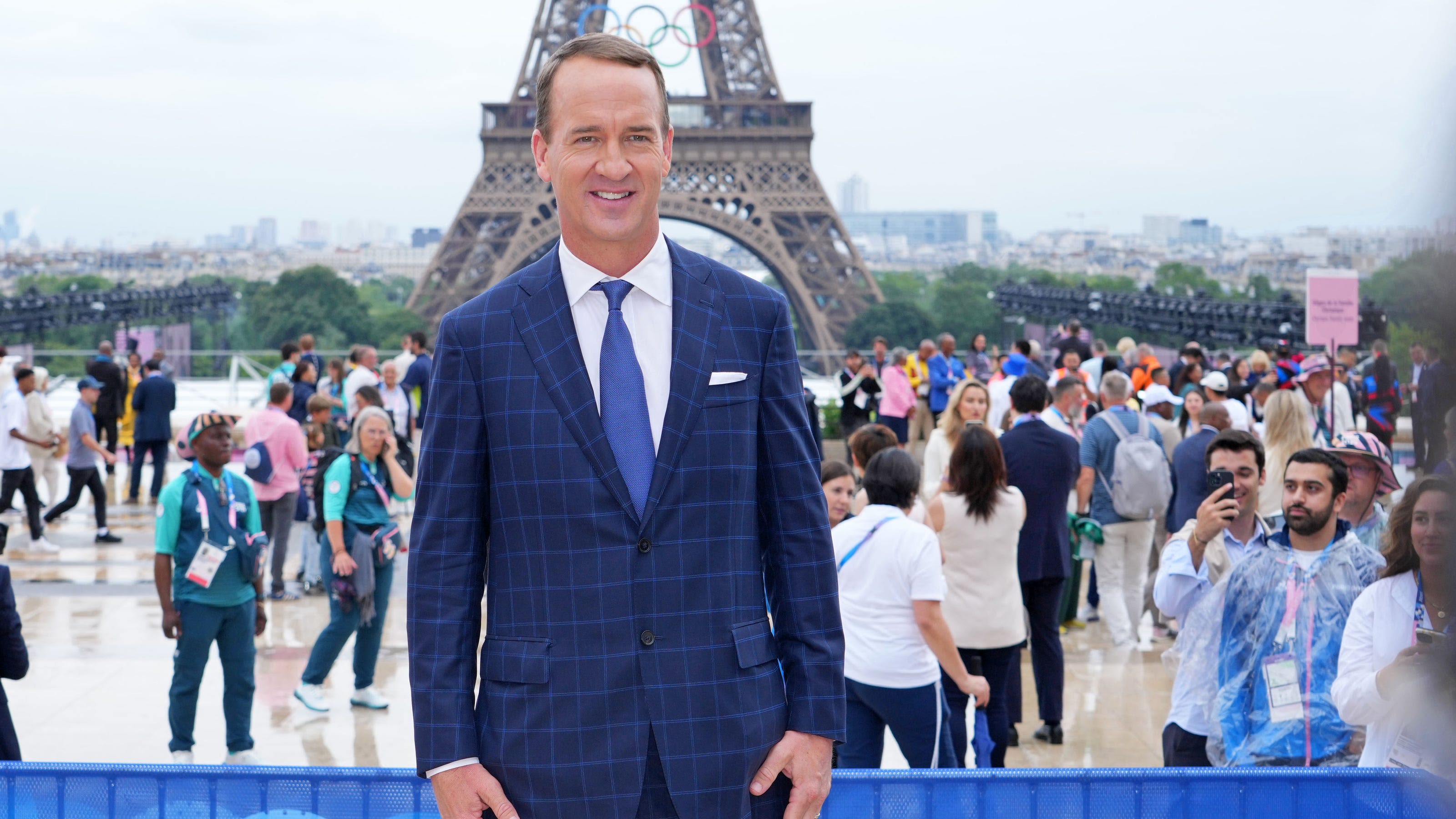 NBC defends performances of Peyton Manning, Kelly Clarkson on opening ceremony