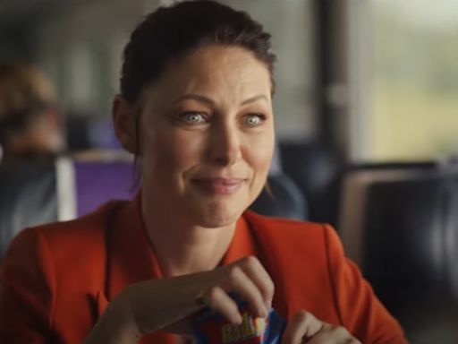 Netflix's Love Is Blind UK hosts Matt and Emma Willis reveal show start date