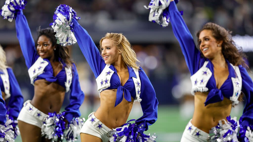 Dallas Cowboys Cheerleader Says She Makes Same Salary As A Fast Food Worker