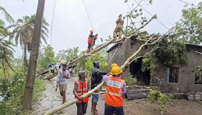 Cyclone Remal: 24 blocks affected, nearly 15,000 houses damaged in Bengal - OrissaPOST