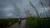 Monsoon tracker: Delhi awaits rain as monsoon advances over Odisha, Jharkhand, West Bengal | Today News