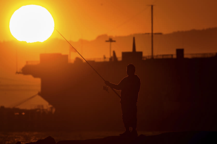 Dangerously high heat builds in California and the south-central United States