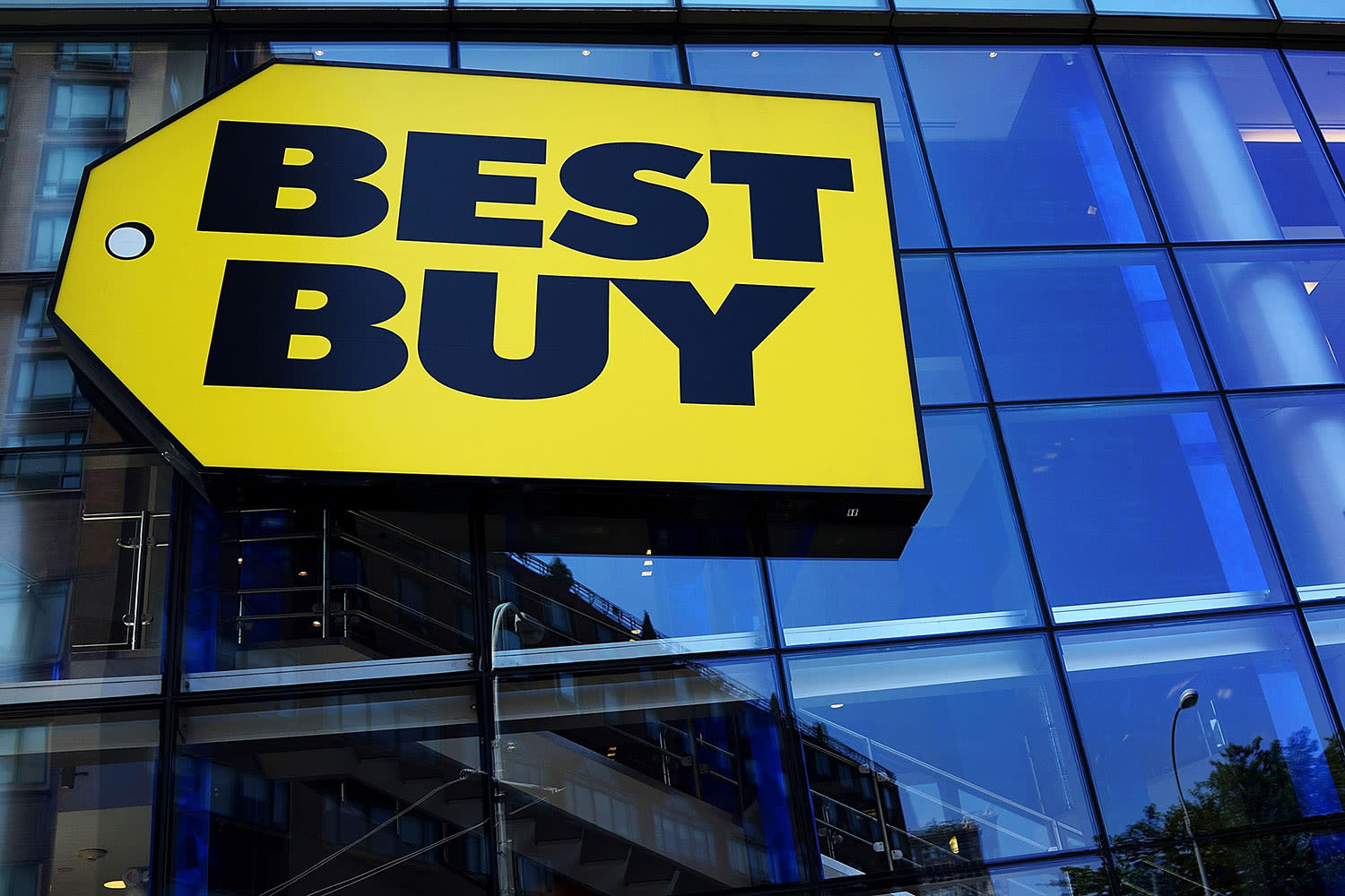 Best Buy Back to School Sale — Laptops, tablets, TVs, more on sale