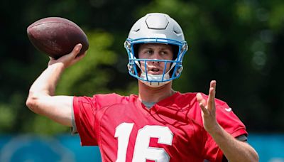 Lions observations: Jared Goff analyzes the young guys, pair of 2021 picks in critical offseasons