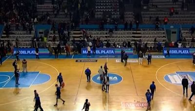 VIDEO: El clásico del básquetbol de Mar del Plata entre Peñarol y Quilmes terminó en violencia y bochorno | + Deportes