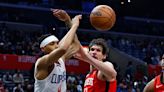 Rockets center Boban Marjanović misses free throw on purpose, nets fans free Chick-fil-A