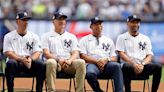Jeter returns as Yankees honor 1998 team at Old-Timers' Day, Boone booed by some