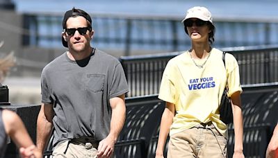 Jake Gyllenhaal and girlfriend Jeanne Cadieu enjoy casual NYC stroll