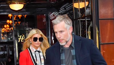 Jessica Simpson and Eric Johnson’s Marriage ‘Seems to Be Hanging on by a Thread’: What Went Wrong