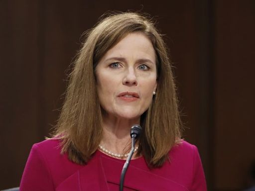 How Justice Amy Coney Barrett drove the Supreme Court’s debate on abortion and Trump immunity | CNN Politics