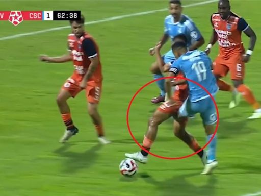 "Se partió la pierna": La escalofriante lesión que sufrió ídolo peruano en pleno partido