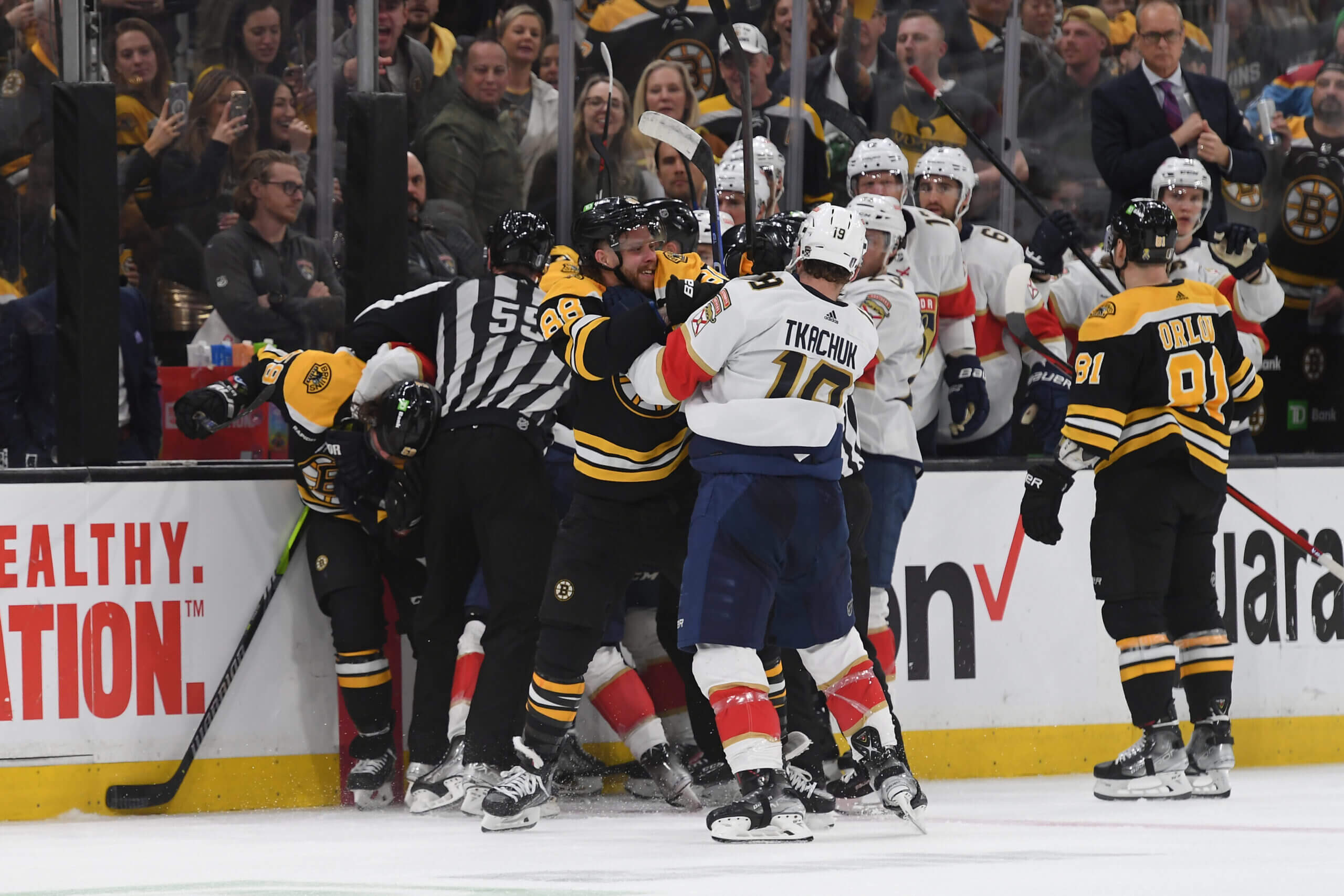 Was David Pastrnak fighting Matthew Tkachuk stupid or awesome? Yes