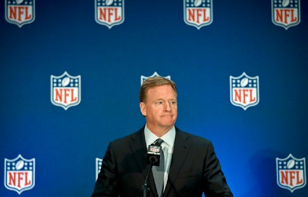 Terrell Owens: Roger Goodell owes 'the entire world an explanation' over Saints-Rams no-call