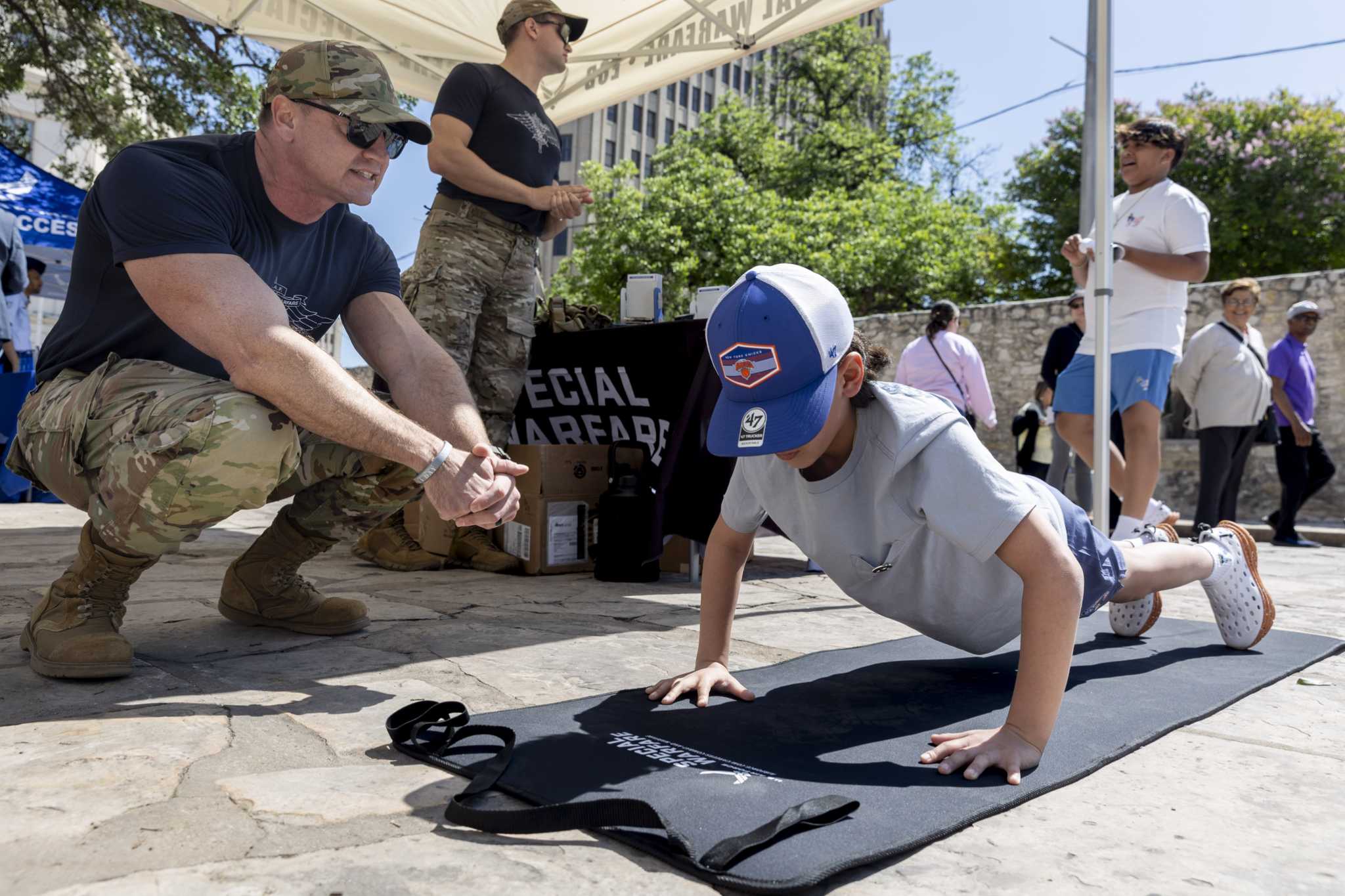 After dismal year, Air Force recruiters eye a turnaround