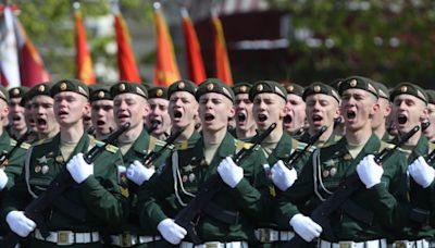 Ein hochrangiger NATO-General erklärt, warum die russischen Truppen am strategischen Durchbruch in Charkiw scheitern könnten