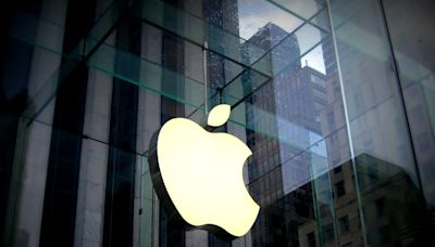 Apple Inc (NASDAQ:AAPL): The Best Undervalued AI Stock to Buy Now?