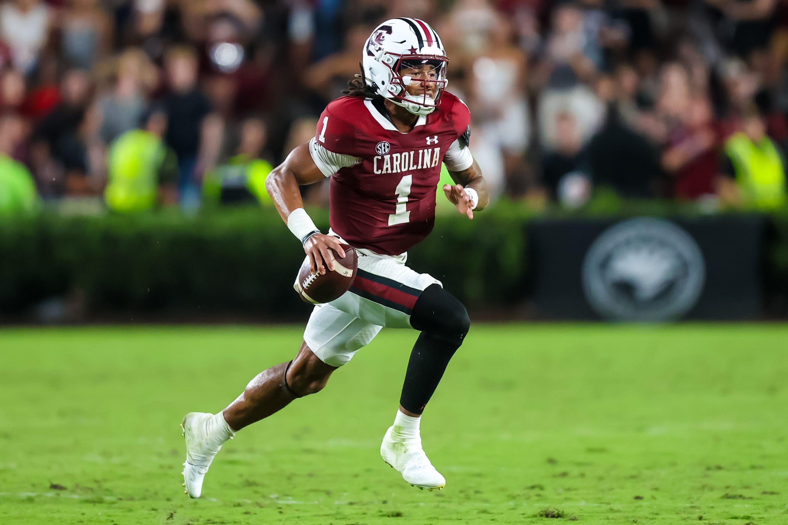 South Carolina football can win with multiple QBs and more overreactions from win vs Akron