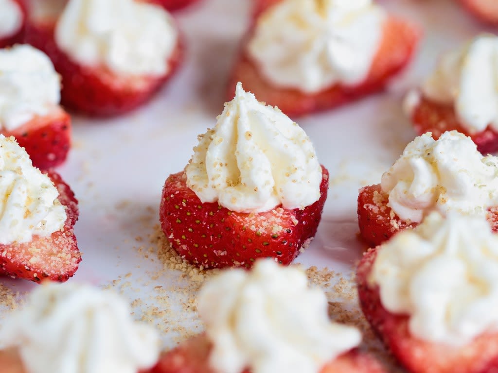 Martha Stewart's No-Bake Strawberry Cheesecake Bites Are the Sweetest Way To Beat the Heat