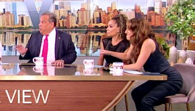 'The View' cohost pretends to punch Chris Christie over Nikki Haley comment