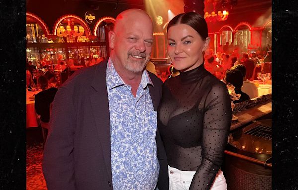 'Pawn Stars' Rick Harrison Dating Las Vegas Nurse