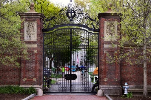 Harvard police say lock on main gate was cut with bolt cutters during pro-Palestinian protest - The Boston Globe