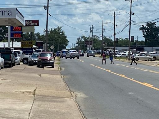 Three killed and several hurt in shooting at Fordyce, Arkansas grocery store: Live updates