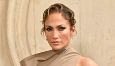 Jennifer Lopez spotted flying in ECONOMY after tour cancellation