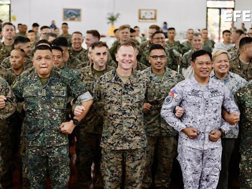 El Ejército filipino niega haber amenazado a punta de pistola a guardacostas chinos