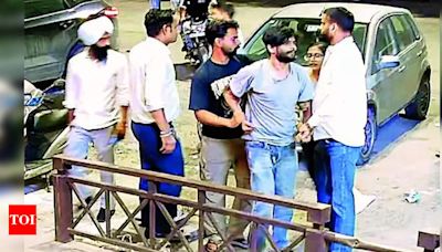 Vigilant Lawyers Use Street Vendors to Catch Scooter Thief in Mohali | Chandigarh News - Times of India