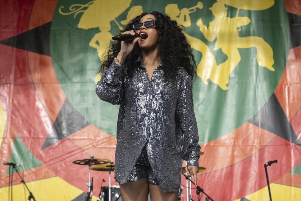 H.E.R. to sing at Paris Olympics closing ceremony as event heads to Los Angeles