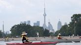 Toronto, surrounding regions under heat warning until Tuesday, Environment Canada says