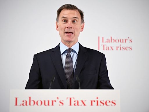 Hunt attacks Starmer for ‘fake news’ as Chancellor hints another National Insurance tax cut – UK politics live